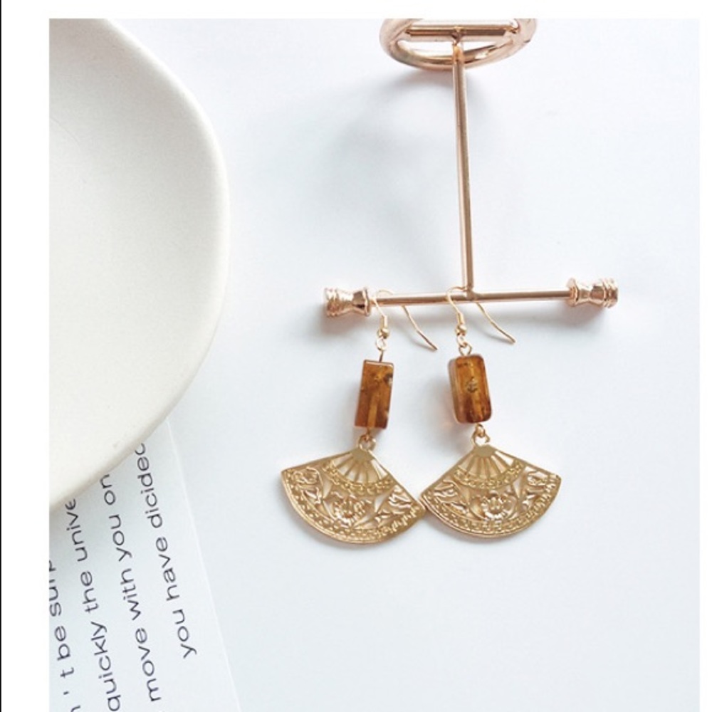 💕Last one Ancient Asian Fan Stone Drop Earrings - Picture 4 of 11